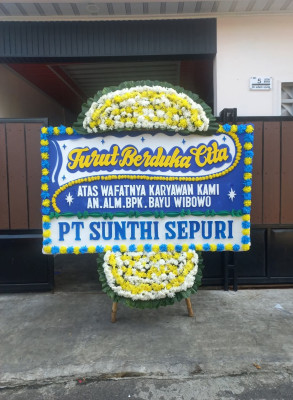 Papan Bunga Duka di Kelumpang Tengah