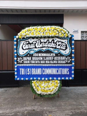 Papan Bunga Duka di Kelumpang Tengah
